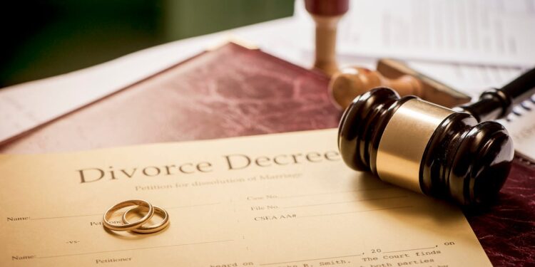 What is the Divorce Process in India - 2021 Guide